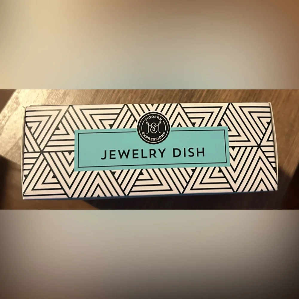 NIB Modern Expression jewelry dish- Hello - Picture 2 of 5